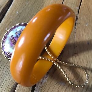 Bakelite bracelet 70 years old